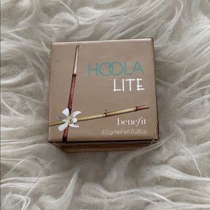 Hoola Lite Bronzer